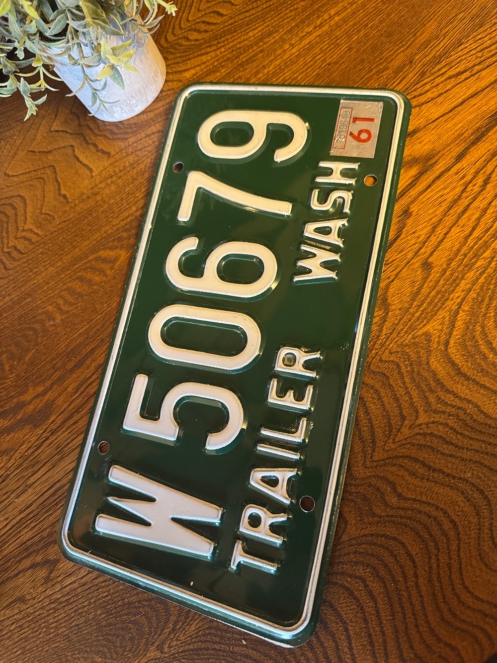 Vintage WA 1961 tabbed Green Aluminum Full Size Trailer License Plate